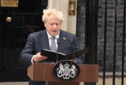 premier 1 boris johnson rezygnacja peterborough polacy polonia ogloszenia strona